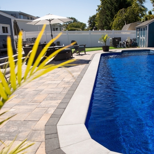 Pool Decks - Fullnose treads - Bluestone