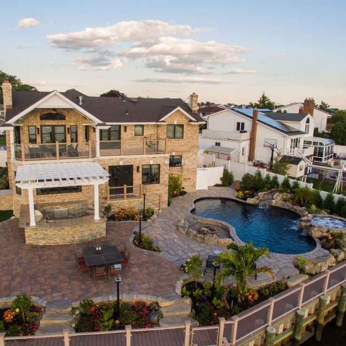 Pool Decks - Alpine Ridge / Grand Flagstone - Oyster  - York Brown