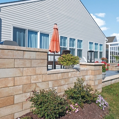 Walls - Stonegate Contemporary Wall - Travertina