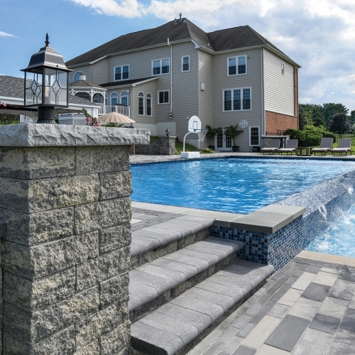 Walls - 5" Colonial Pier - Granite City Blend