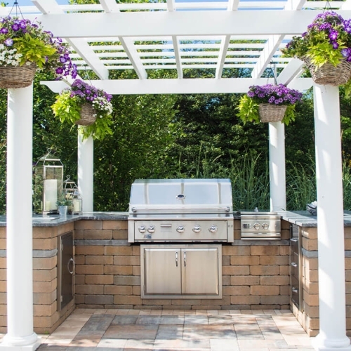 Outdoor Dining - Verona Grill Island Custom - Adobe Blend