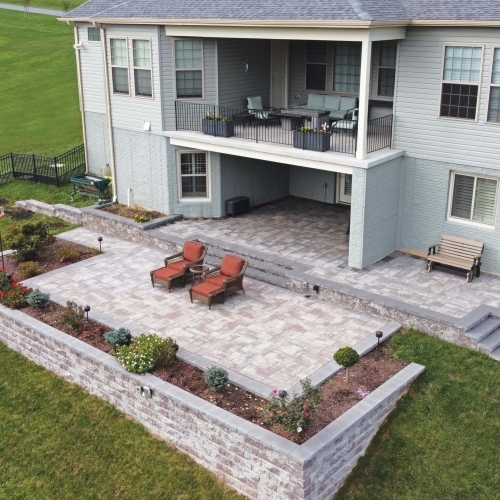 Patios - Alpine Contemporary  - Hudson Valley Blend