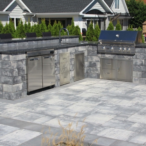 Outdoor Dining - Stonegate Contemporary Wall - Graphite Pearl Blend