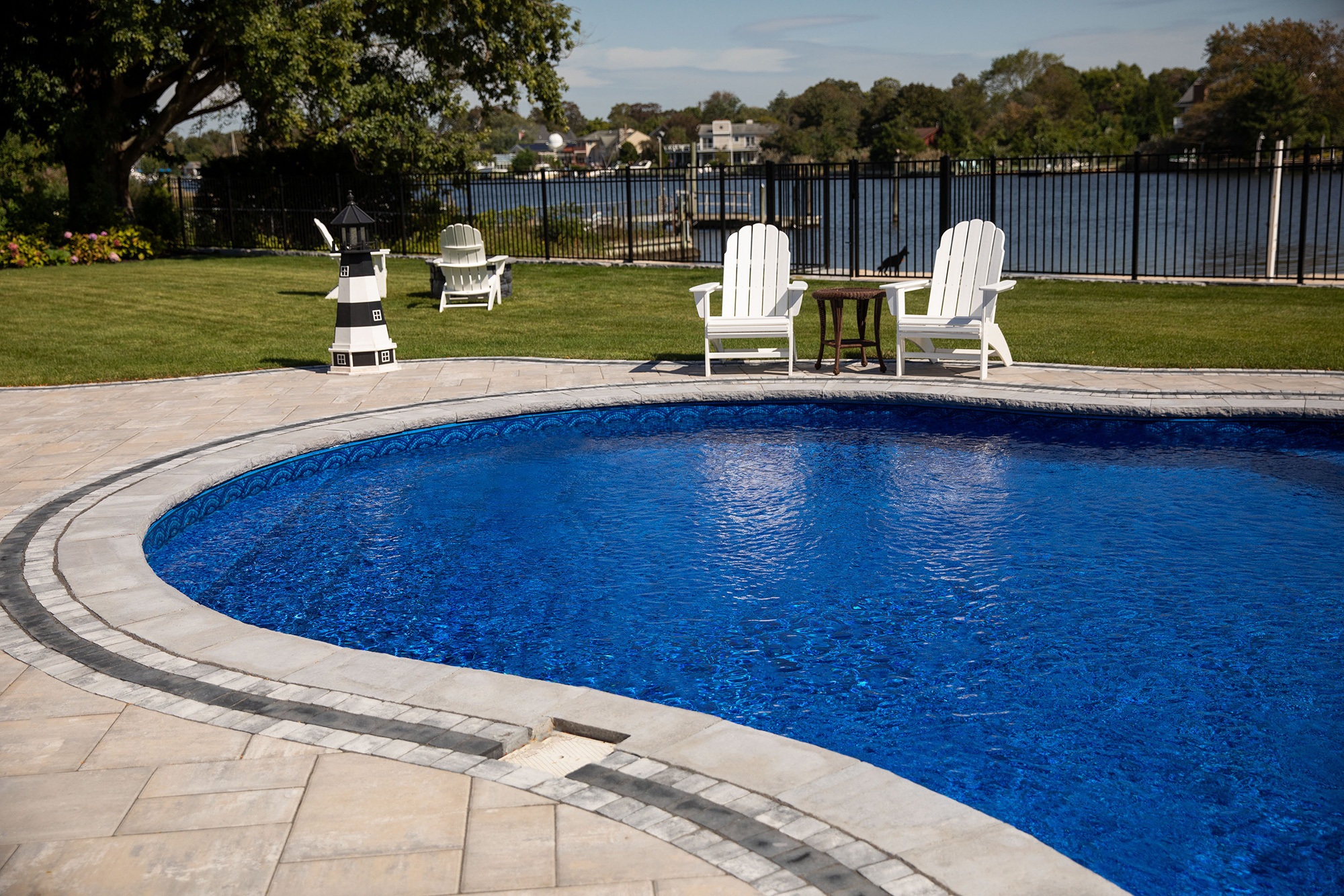Pool Decks - Dimensional Coping - Bluestone