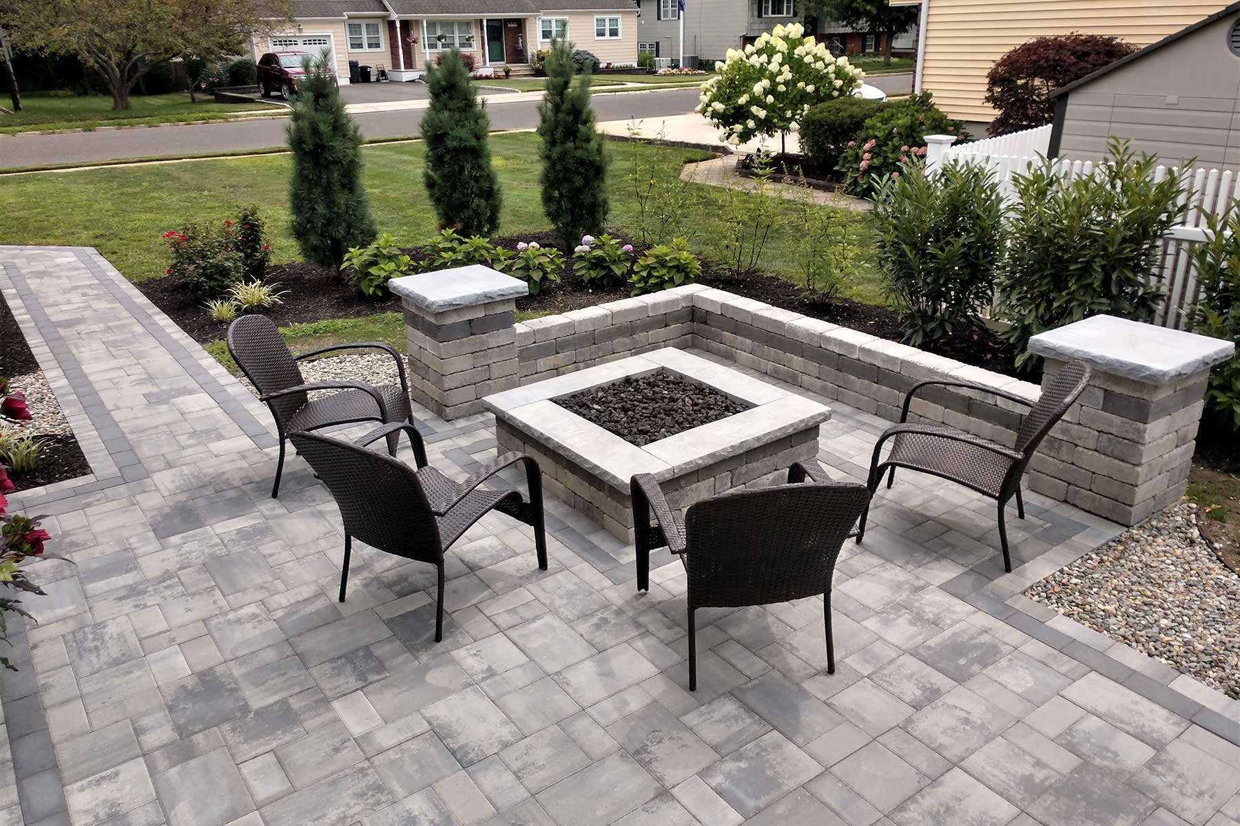 Fire Pits - Verona Fire Pit - Fire Pit with Verona Wall - Alta Wall - Granite City
