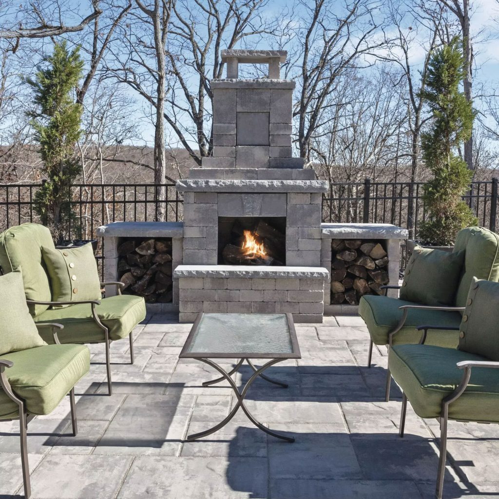 Mini Fireplace with Verona Wall