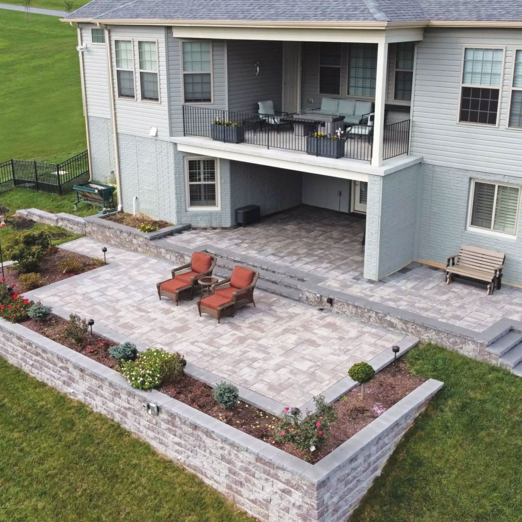 Create a canvas for life with Alpine Contemporary Pavers - Hudson Valley Blend