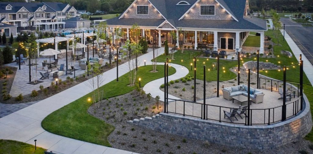 Outdoor Living Spaces Designed for Holiday Hosting & Celebration