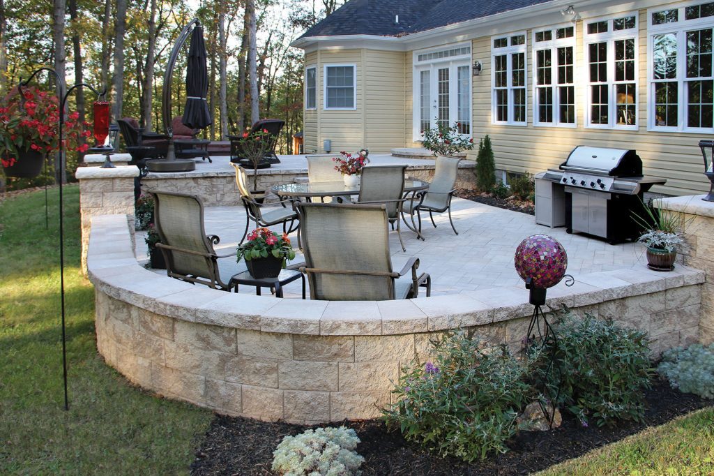 Designing Around the Grill: Outdoor Cooking That Works with Your Space
