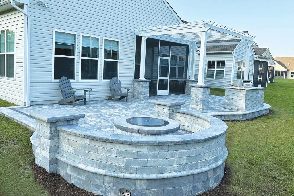 Outdoor Patio Design That Keeps Movement Easy