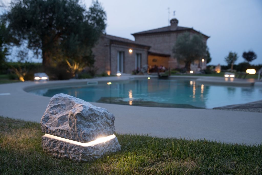 Lighting Features That Support Flexible Outdoor Living