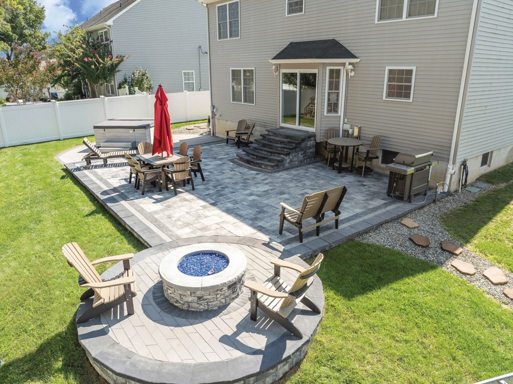 Traditional Landscape Design: Defined Spaces with Added Detail