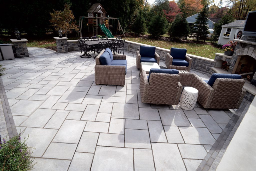 Want Flagstone Character with the Advantages of Concrete Pavers?