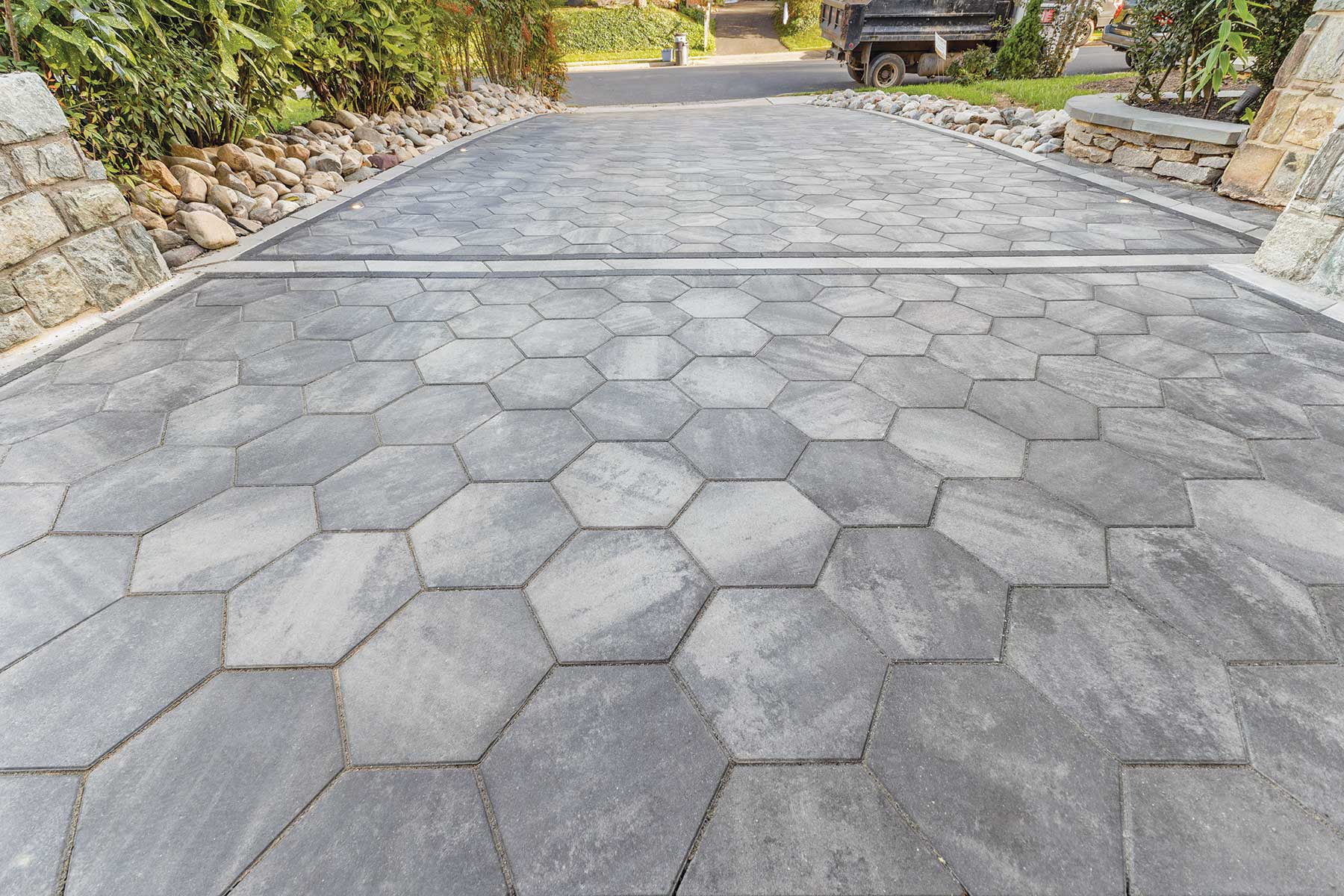 Walkways - Hex Paver - Graphite Pearl